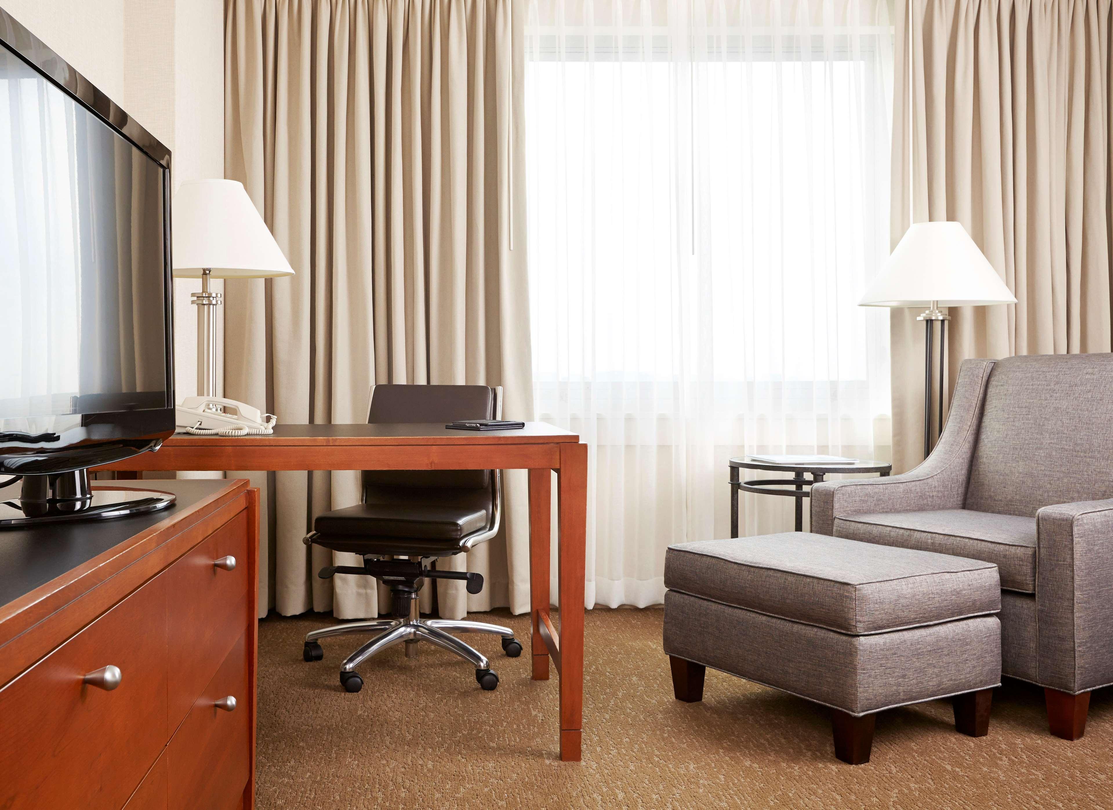 Отель Hyatt Centric Chicago Ohare Розмонт Экстерьер фото